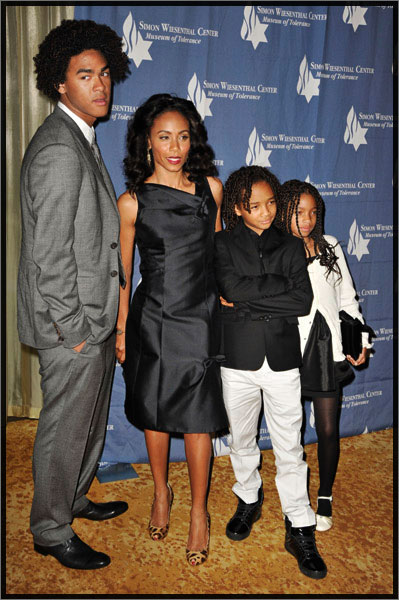will smith and family 2009. will-smith-fam